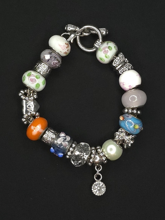 Source Unknown Jewelry - Source Unknown Multicolor Floral Glass Bead Bracelet with Charms